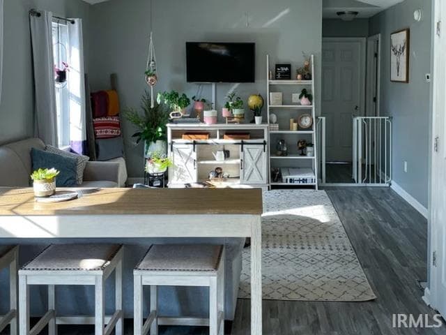 Foto principal - 541 E Cardinal Glen Dr