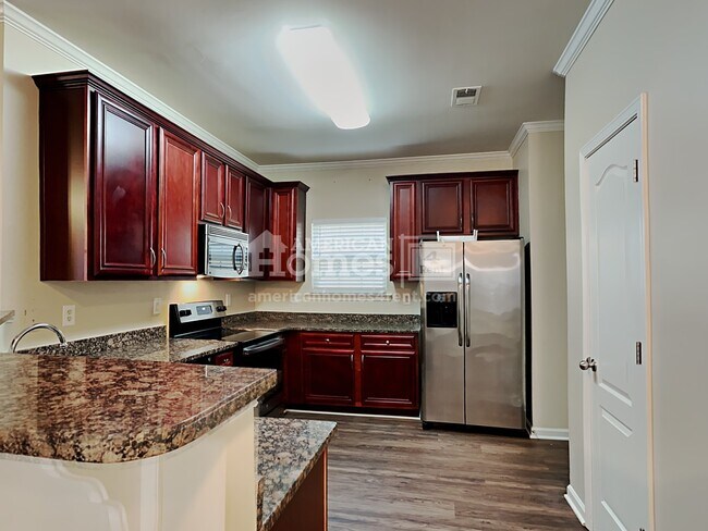 Building Photo - 220 Swem Court