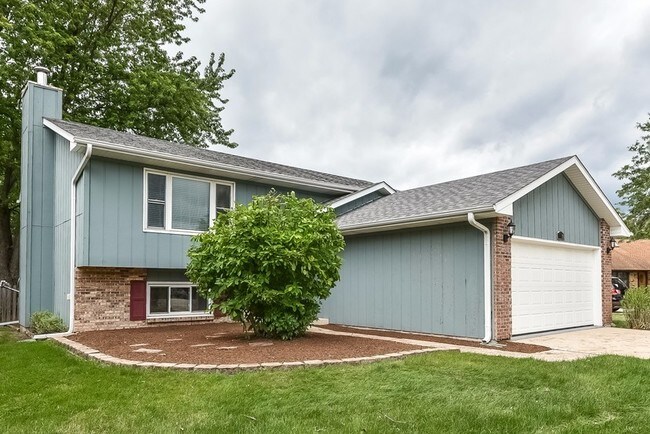 Building Photo - 13716 S Amherst Ct