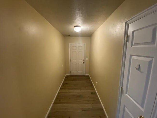 Foto del edificio - 3 Bedroom, 2 Bathroom Twin Home