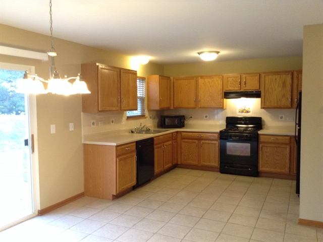 Building Photo - 2316 Applewood Ct