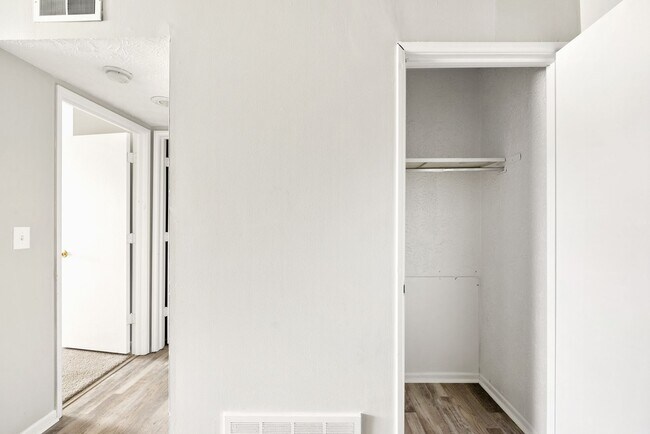 Interior Photo - Kings Highlands