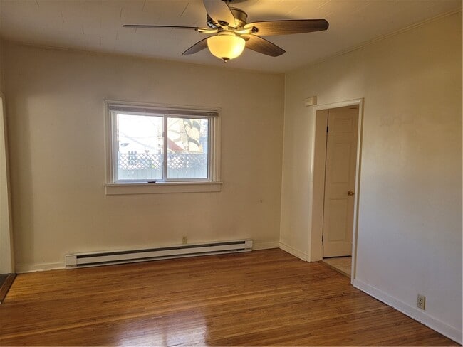 Building Photo - 7 Cole St