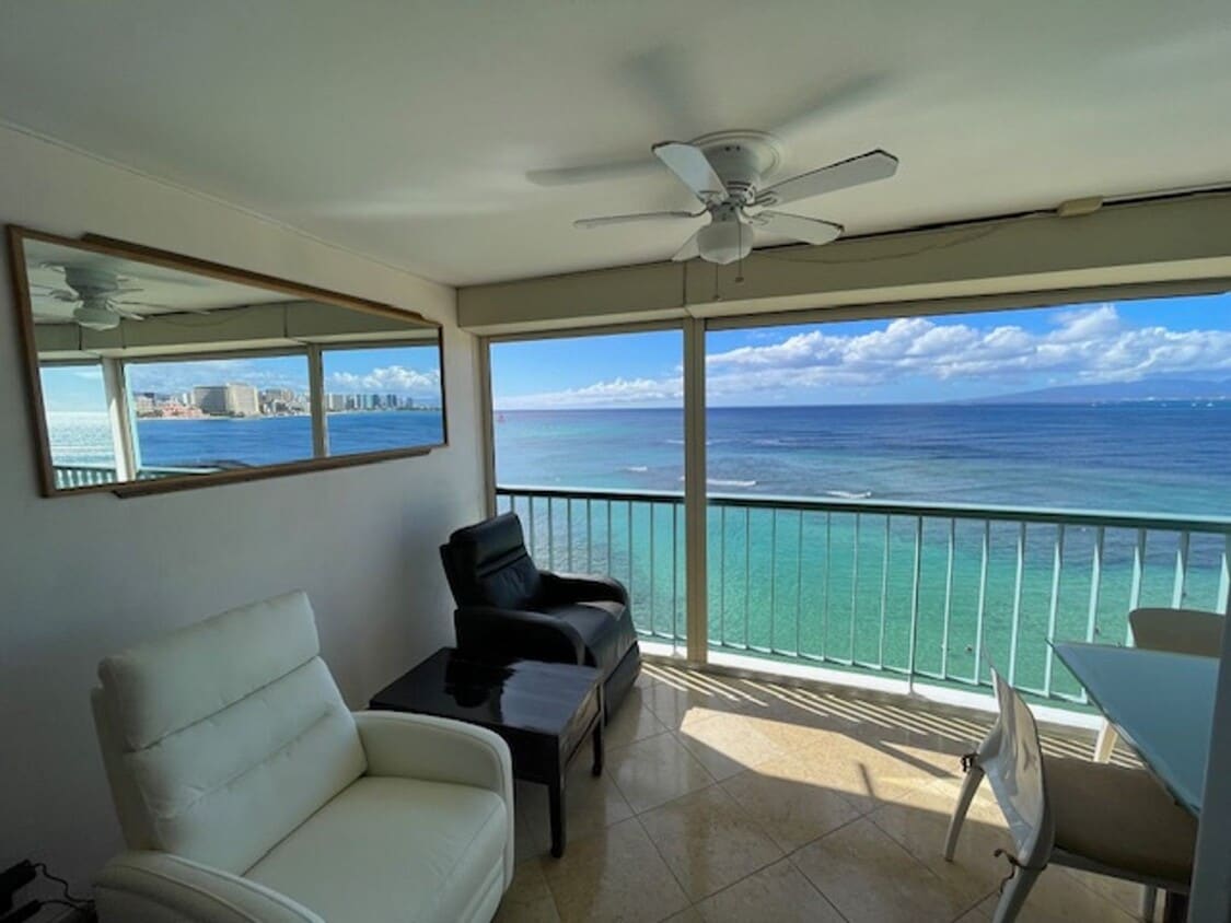 Foto principal - Spectacular Ocean Views - Fully Furnished Studio w/ Parking - San Souci