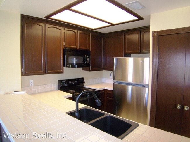Building Photo - 12122 Royal Birkdale Row