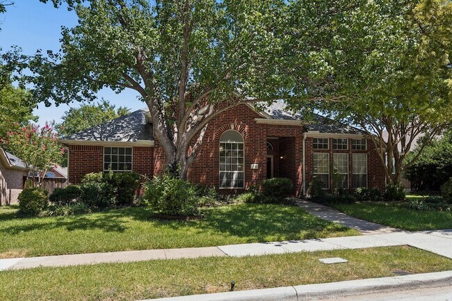 Foto del edificio - 3313 Heatherbrook Dr