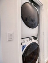 Interior Photo - Hamilton Crossing