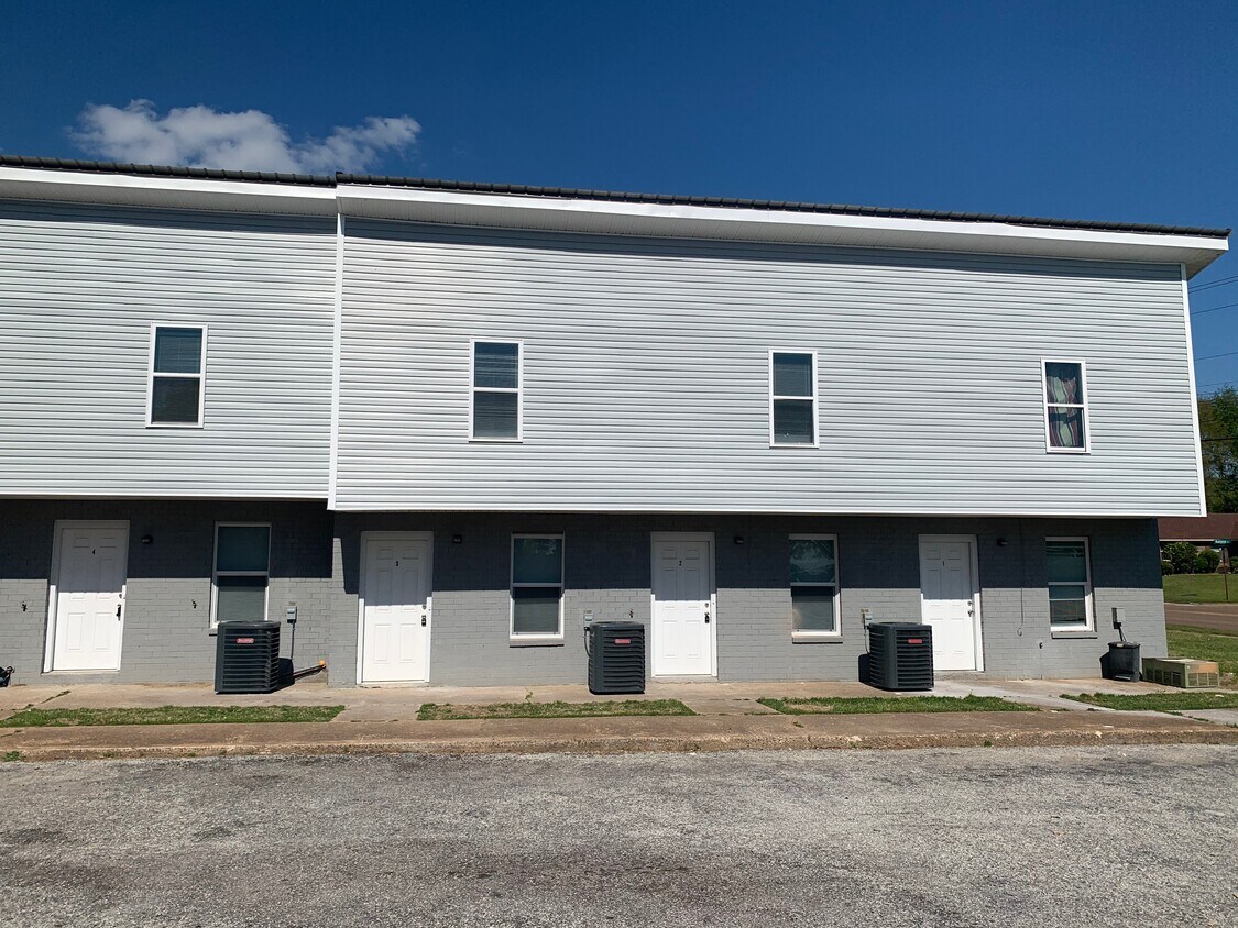 Foto principal - 961 Old Hickory Blvd