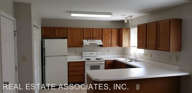 Foto del edificio - 3 br, 2 bath House - 6 Blake Court