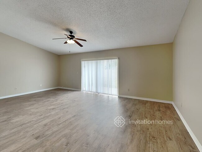 Building Photo - 12323 Mustard St