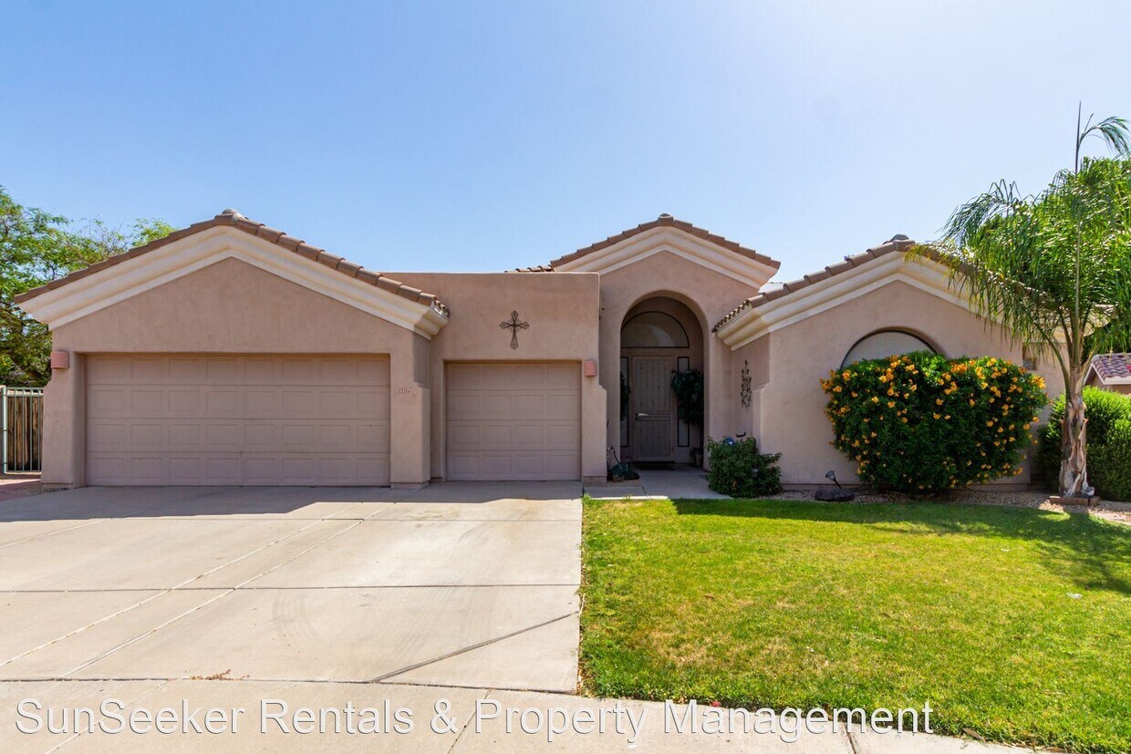 Foto principal - 4 br, 3 bath House - 13266 W Palm Ln