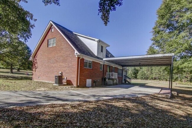 Building Photo - 4811 Cook Rd SW