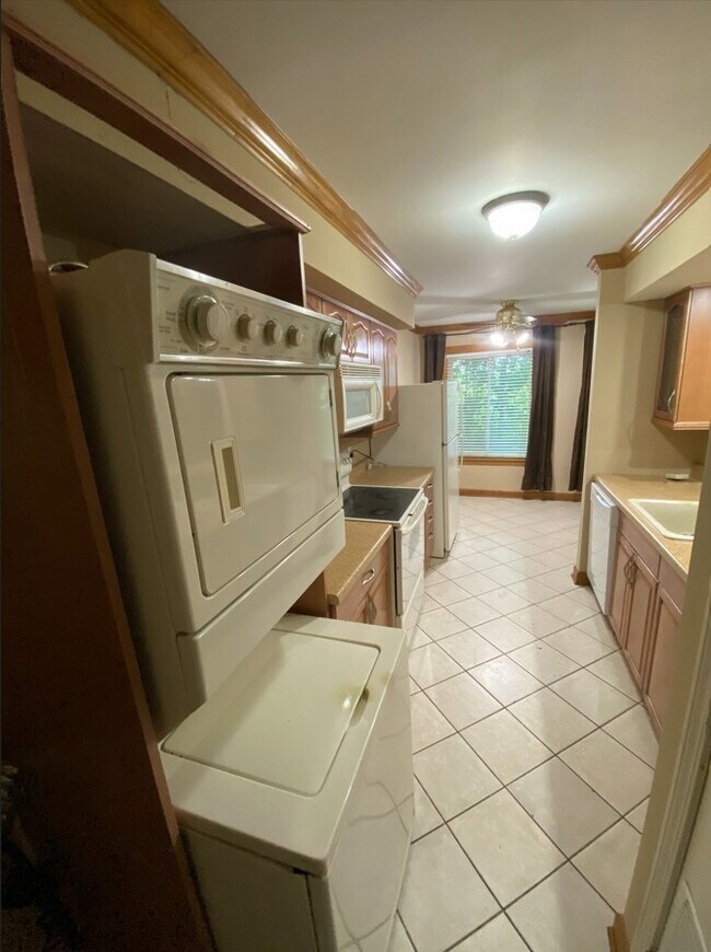 Foto del edificio - 1194 Cove Dr