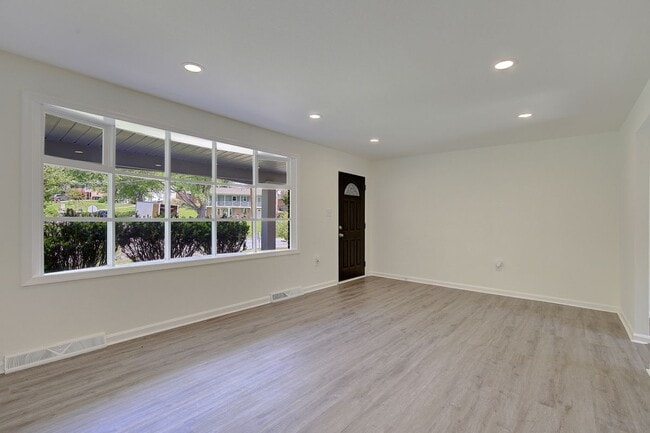 Building Photo - 6417 Kaine Dr