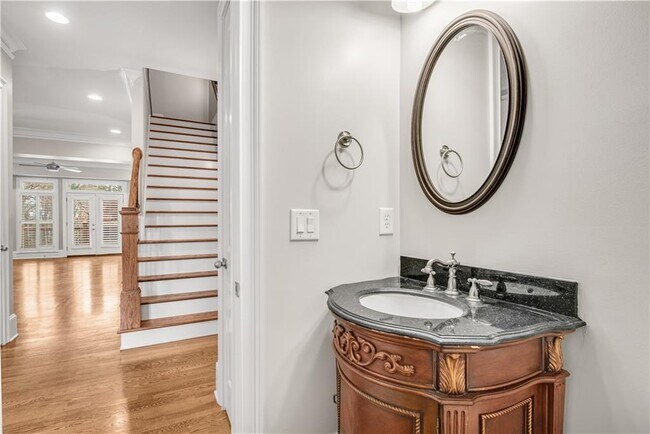 Foto del edificio - 250 Mystic Ridge Hill