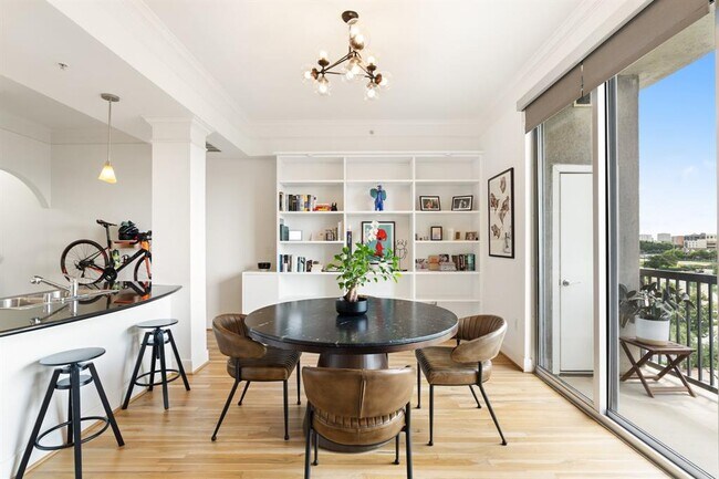 Foto del edificio - 3333 Allen Pkwy