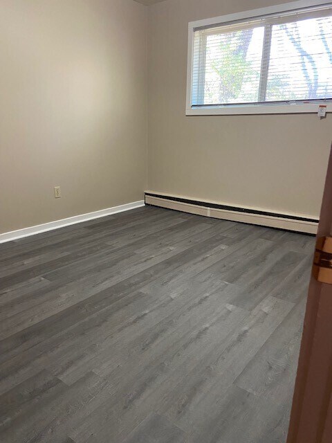 Photo du bâtiment - 422 4th Av N