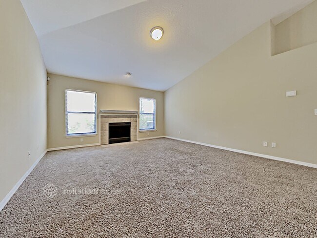 Foto del edificio - 111 Glen Abbey Ln