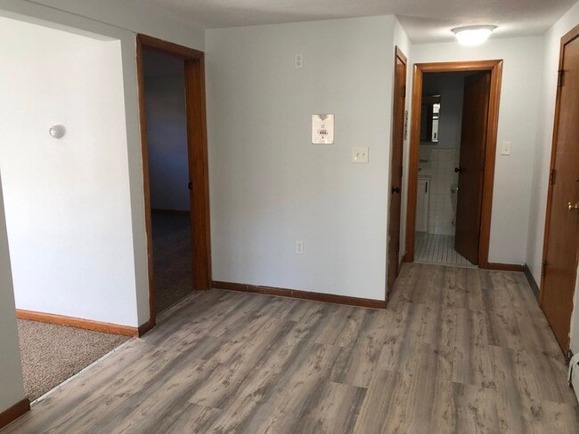 Building Photo - 103 Trapelo Rd