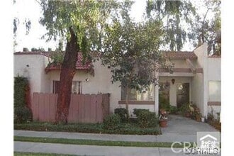 Building Photo - 17572 Vandenberg Ln