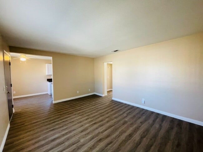 Building Photo - 2253 San Bernardo Ave