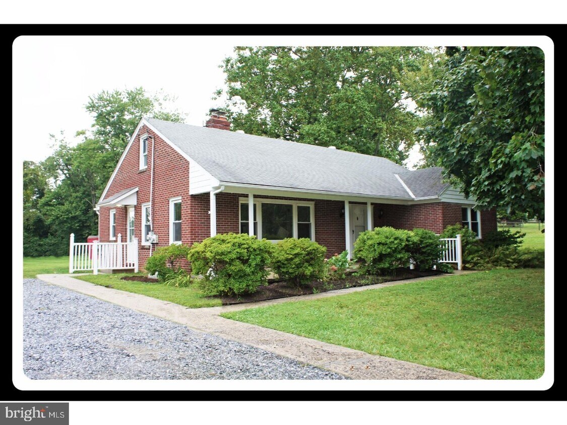 Primary Photo - 1735 Middletown Rd