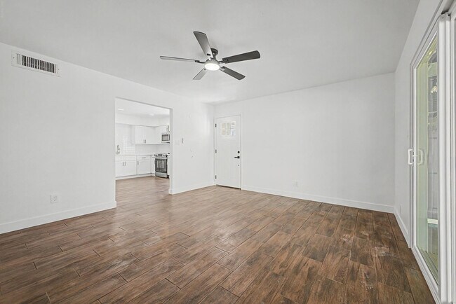 Foto del edificio - 4127 N 106th Ave