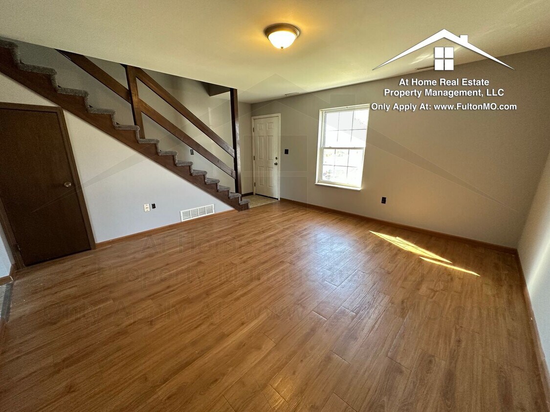 Foto principal - 531 Collier Ln