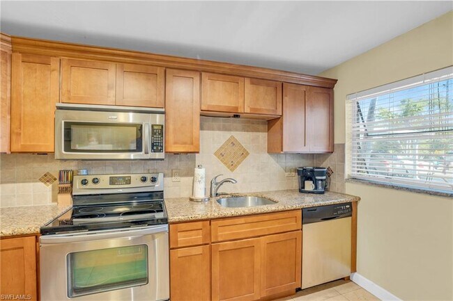 Foto del edificio - 1730 Sandy Cir