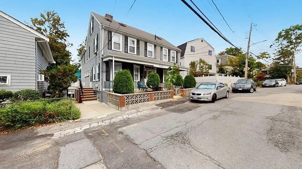 Primary Photo - 17 Mt Vernon St