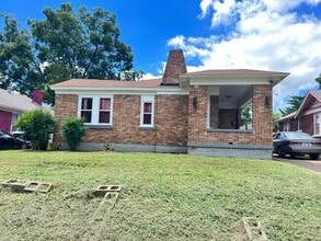 Building Photo - 805 Garland St