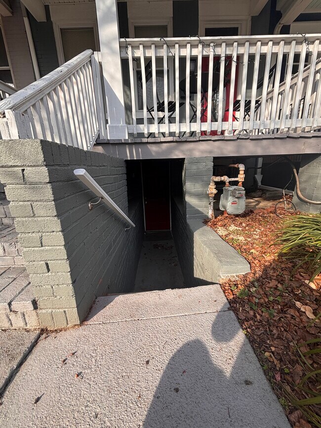 Foto del edificio - 449 Newton Pl NW