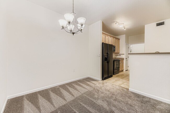 Building Photo - Bright, Updated Condo in Sought-After Skyl...