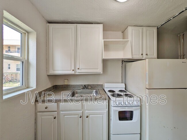 Foto del edificio - 220 16th Ave N