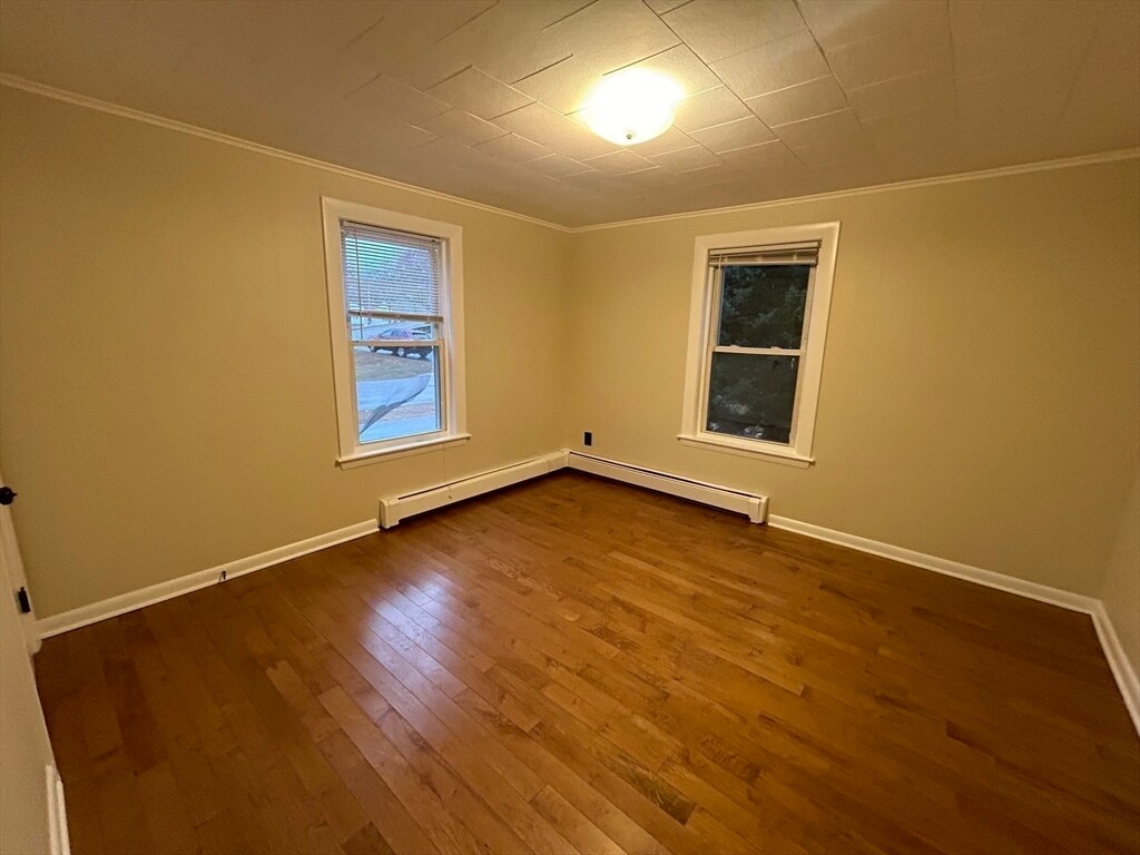16 E Walnut St Unit 1, Milford, MA 01757 - Room for Rent in Milford, MA |  Apartments.com
