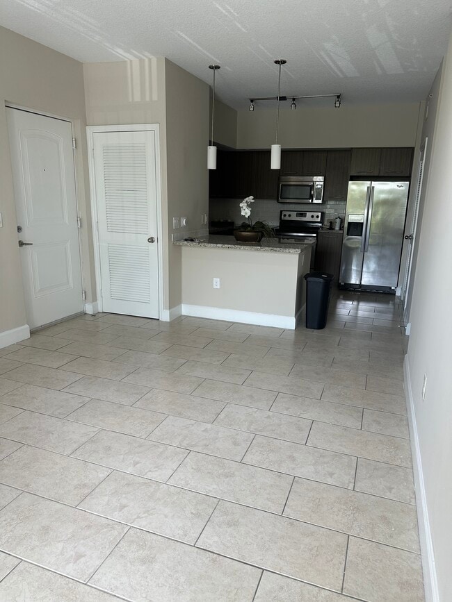 Building Photo - 13712 SW 169th Ln