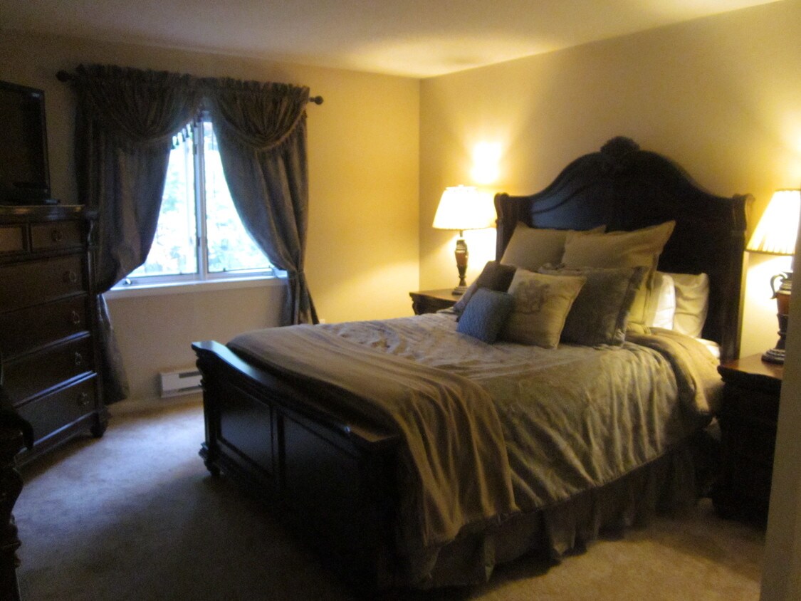 Foto principal - 120 Fisherville Rd