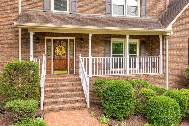 Building Photo - Great Location! 5 bedrooms in Madison City...