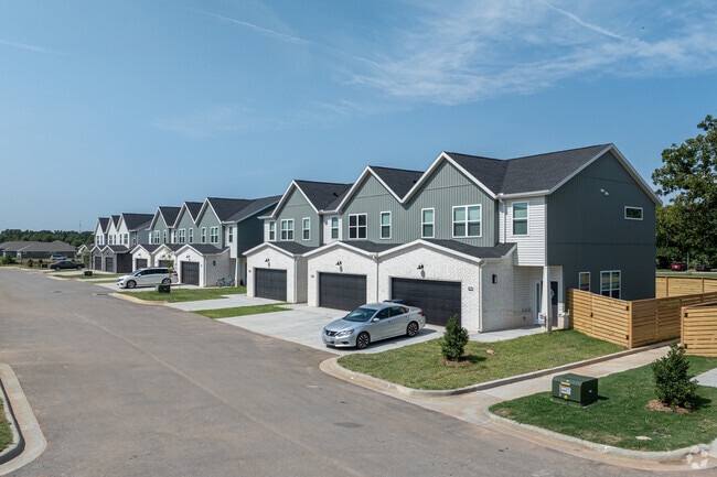 Building Photo - Birdmaster Drive Residences