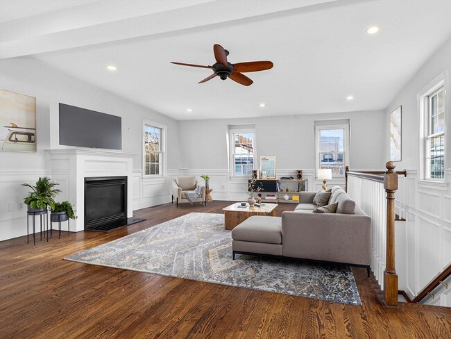 Foto del edificio - 155 H St