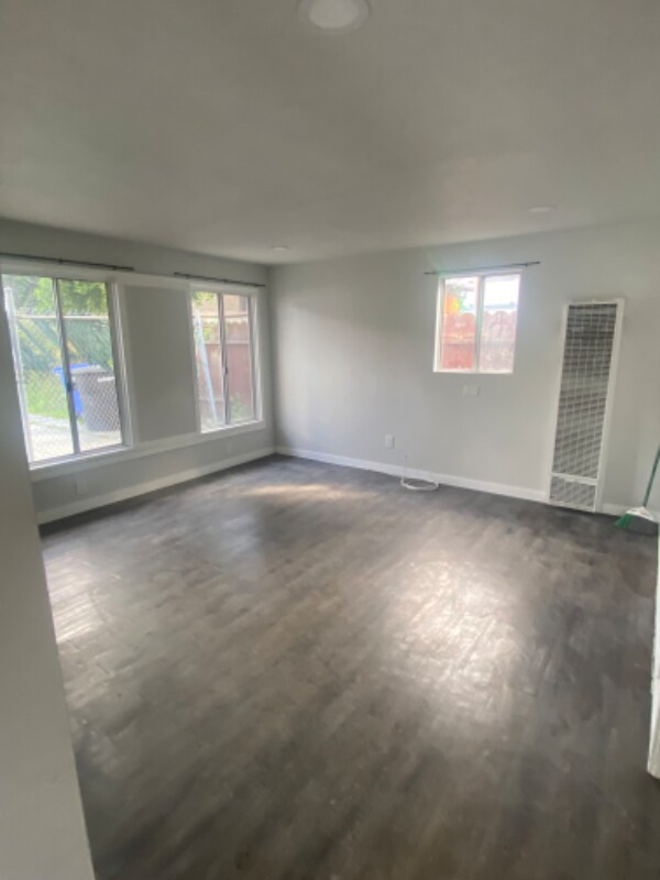 9418 1/2 Harvard St, Bellflower, CA 90706 Room for Rent in Bellflower, CA