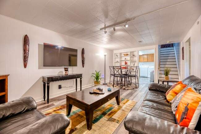 Photo - 35 Upham St Apartment