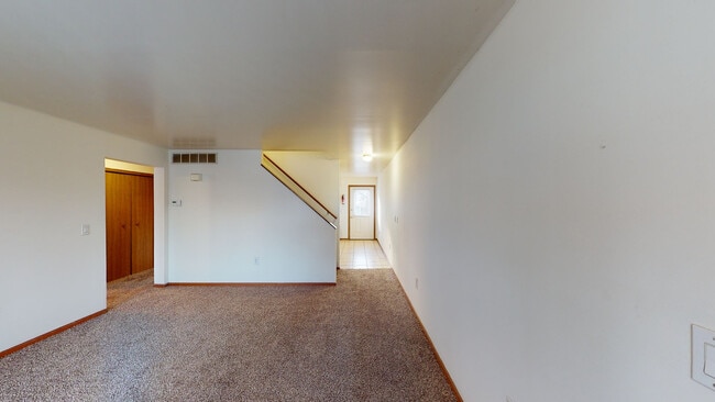 Building Photo - Kendall Village Townhomes