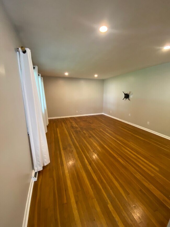 Foto del edificio - 2663 E Stanford St