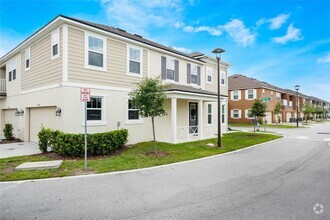 Building Photo - 9586 Poplar Ridge Ave
