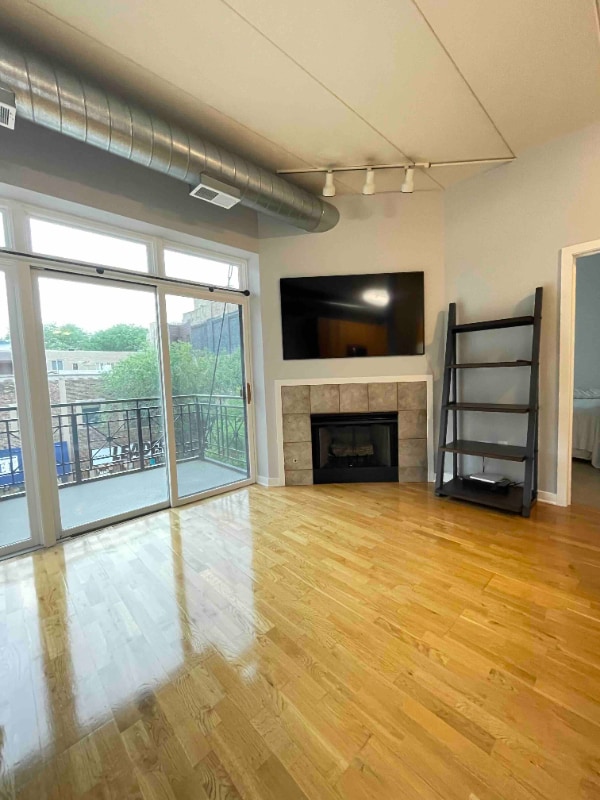 Photo - 1155 W Madison St Apartment