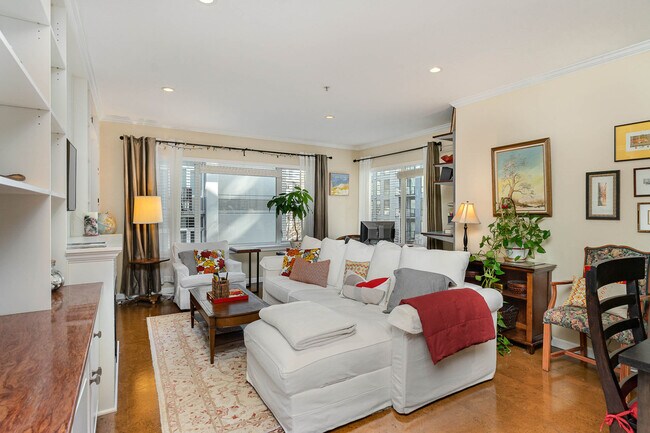 Foto del edificio - 2717 Western Ave