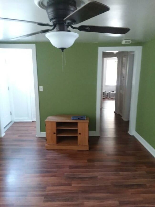 7 Brown Ave, Thurmont, MD 21788 House Rental in Thurmont, MD