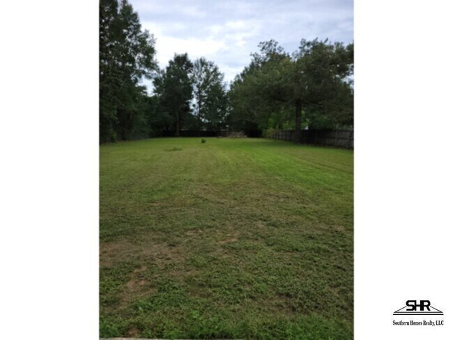 Building Photo - 7511 Frank Reeder Rd
