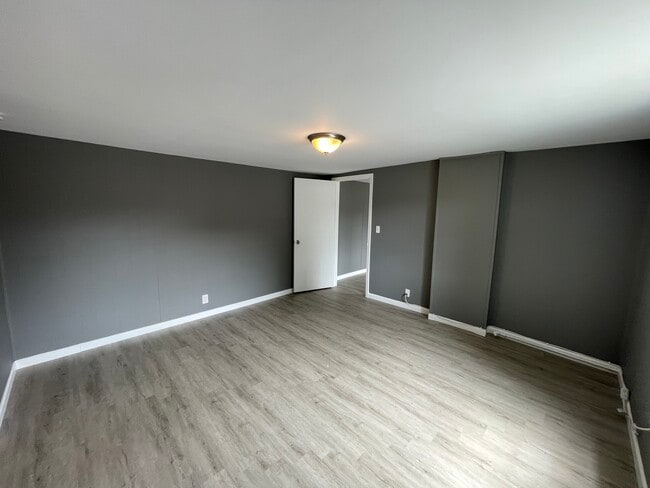 Building Photo - 2805 25th St